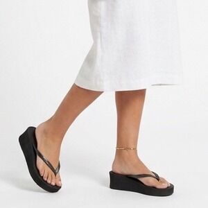 Havaianas High Fashion Flip Flops Womens US 5.5 Black Slip On Wedge Heel Sandals